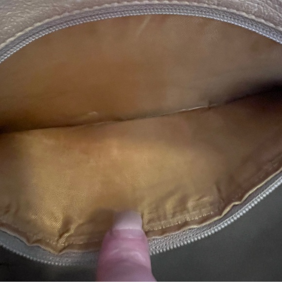 Gucci Beige and Brown Monogram shoulder/crossbody - Picture 9 of 15